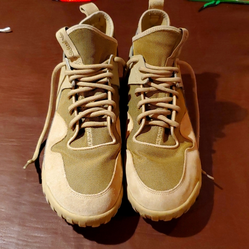 Mens Adidas Turbular Tan Size 11